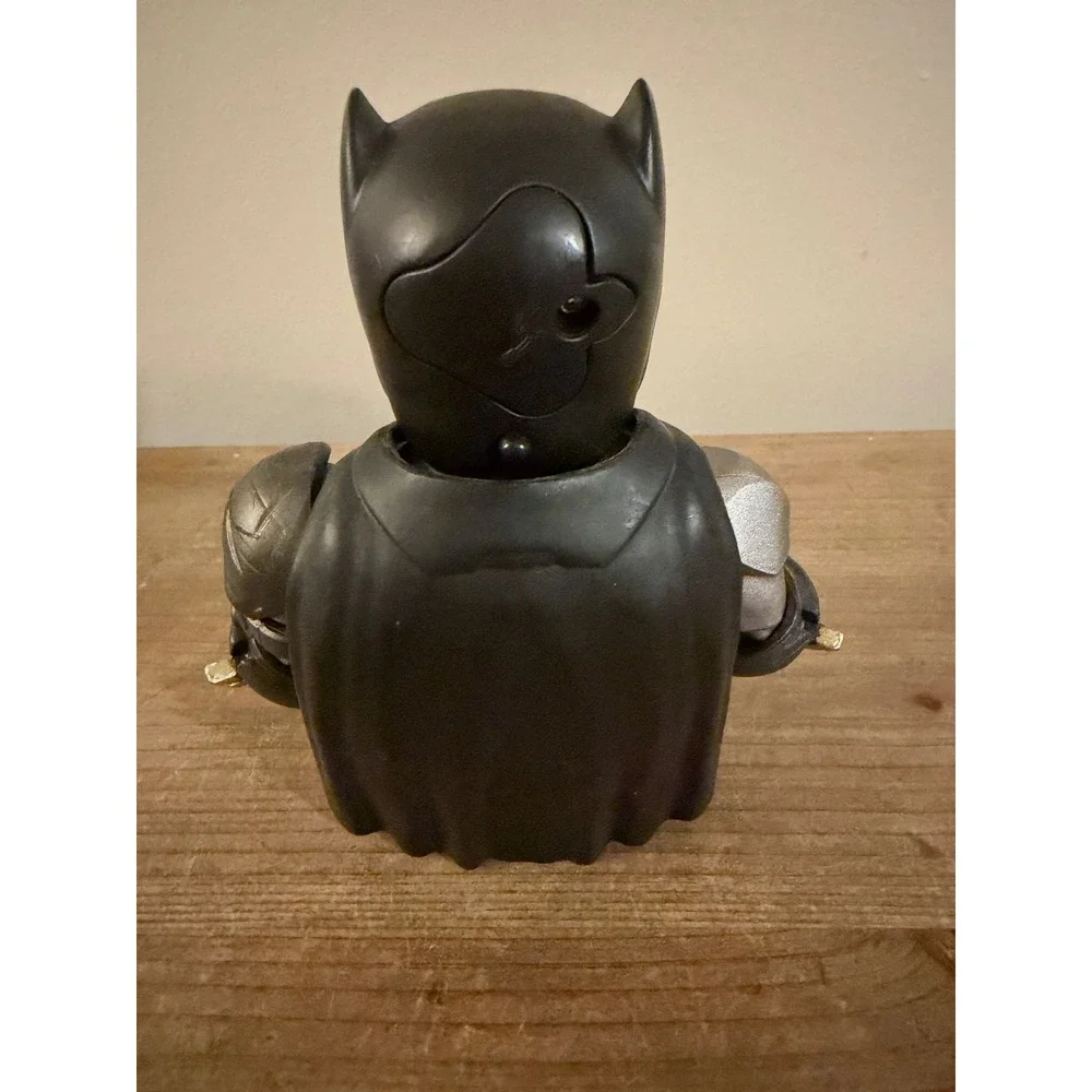DC Comics Batman v Superman Armored Batman Light‎ Up Eyes Action Figure 2016